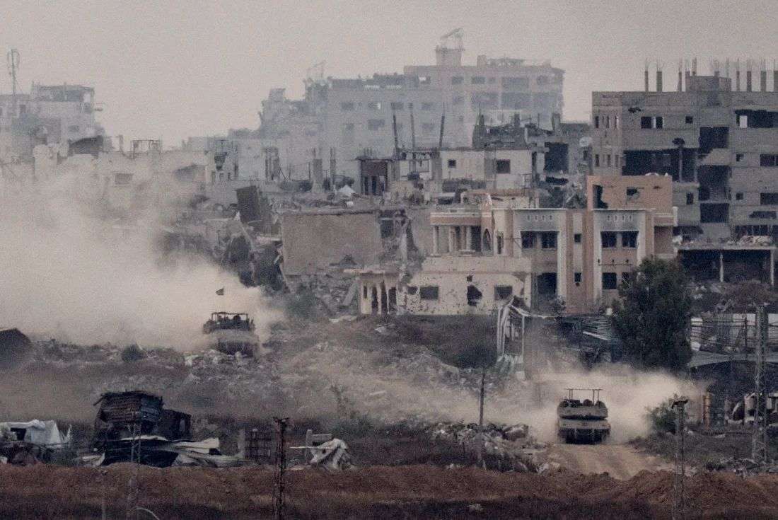 Israeli fire kills 35 in Gaza, many at aid site