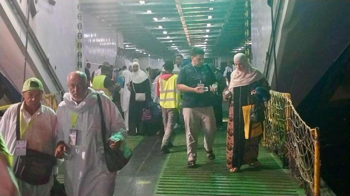 Egypt coordinates safe homecoming for overland hajj pilgrims
