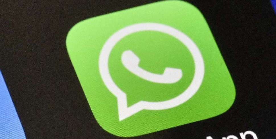 Iran urges citizens to remove WhatsApp 