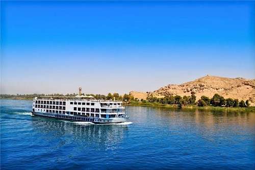 Egypt, Chinese cruise company discuss boosting Nile tourism