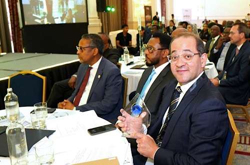 London Summit honors Egypt's Finance Minister