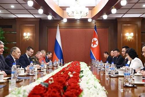 Russian and North Korean FMs meet; Pyongyang backs Russia on Ukraine