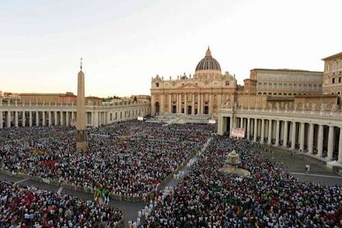 Pilgrims from war-torn regions gather in Rome, carrying hope