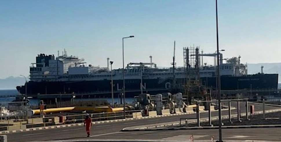 Egypt and Jordan welcome arrival of floating LNG unit to boost energy cooperation