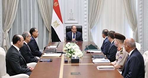 Egypt’s President holds high-level meeting to bolster national security and technology 