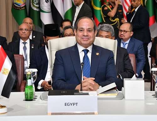 El-Sisi joins Arab-Islamic summit in Doha, urges unity against regional escalation