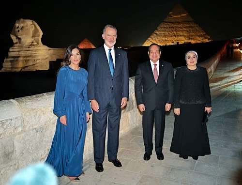 Egypt’s President hosts Spanish royals at the Pyramids