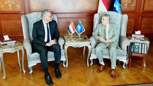 Egypt advances green Suez Canal: Major LNG bunkering station deal signed