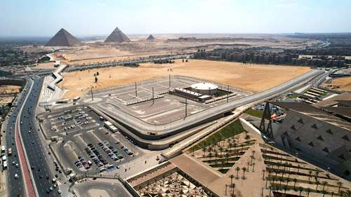 Egypt PM reviews plan to turn Giza Pyramids, GEM area into global tourism hub