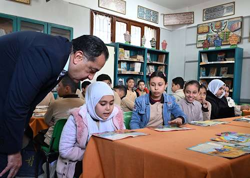 Egypt PM visits a primary school during 'Decent Life' tour in Giza