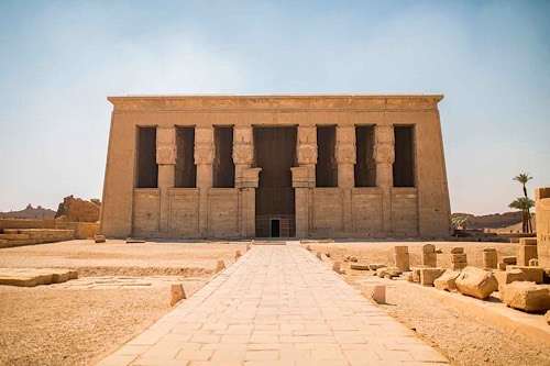 Egypt’s Dendera Temple, Rosetta’s historic houses added to Islamic world heritage list