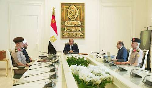 Egypt’s Sisi reviews endowment asset plans, historic Cairo restoration
