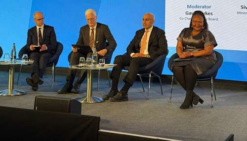 Egypt pushes forward education reforms at London world forum