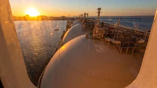 Egypt seeks floating LNG storage to cover summer needs